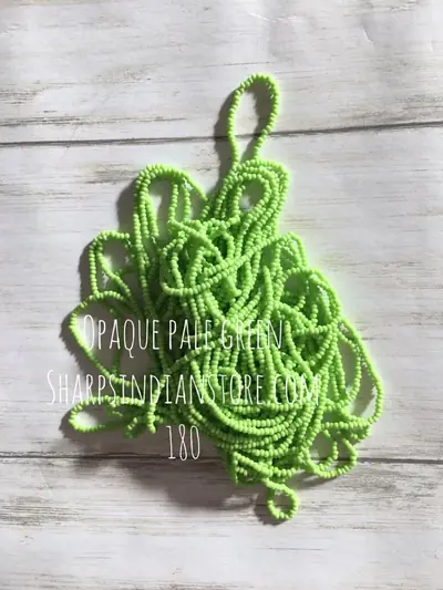10/0 SEED BEAD 10SB180 OPAQUE PALE GREEN