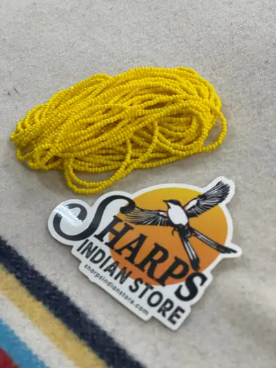 11/0 CUT BEAD 126 OPAQUE DARK YELLOW