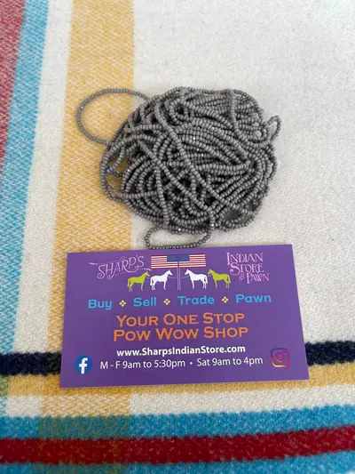 11/0 CUT BEAD 105 OPAQUE GREY
