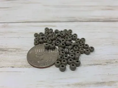 5/0 SEED BEAD GREY