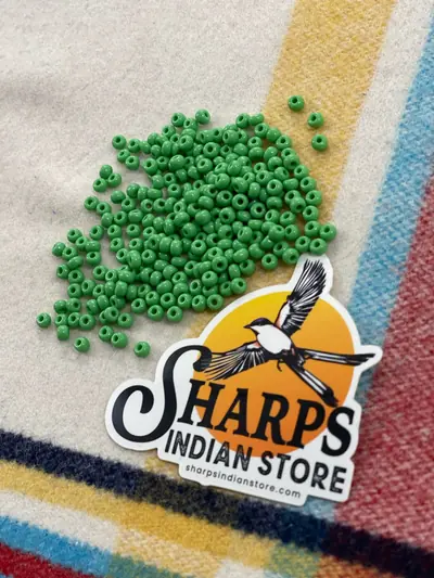 5/0 SEED BEAD GREEN