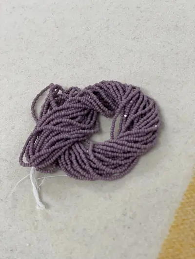 11/0 CUT BEADS #196 LIGHT LAVENDER