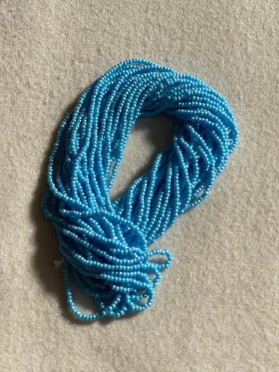 10/0 SEED BEAD #562 TURQUOISE BLUE AB
