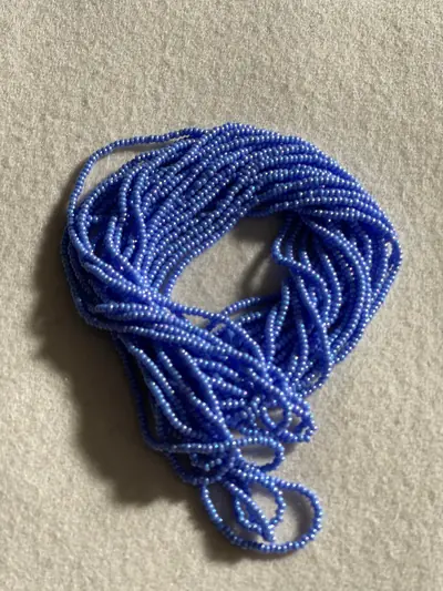 10/0 SEED BEAD #570 PALE BLUE AB
