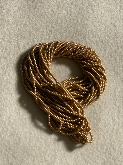 10/0 SEED BEAD #953-ME SILKY GOLD