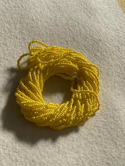 10/0 SEED BEAD #322 LIGHT LUSTER YELLOW