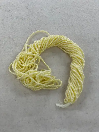 11 SEED 11SB622 PEARL YELLOW