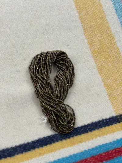 13 CUT 558-C BROWN IRIS