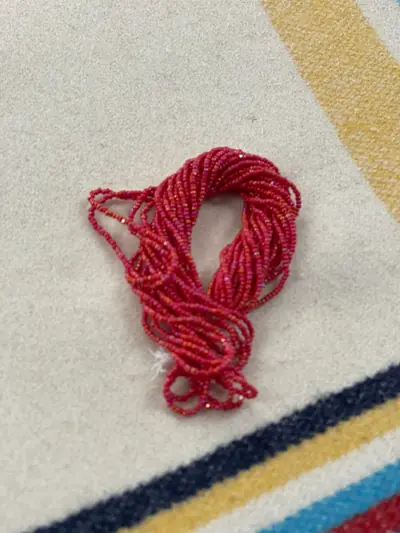 13 CUT 544 OPAQUE RED AB