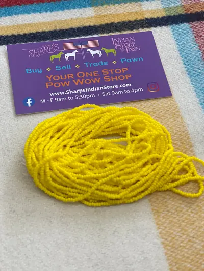 12/0 SEED BEAD #122 LIGHT YELLOW