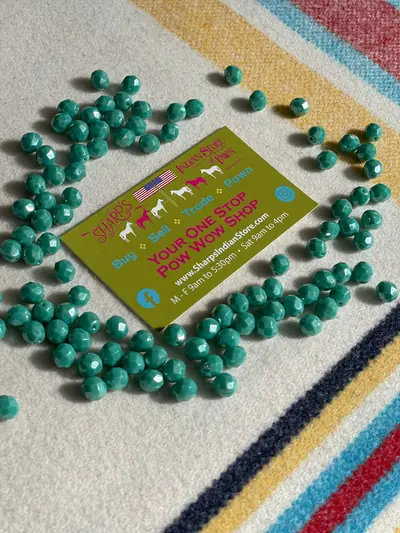 8MM #385 OPAQUE TURQUOISE GREEN LUSTER